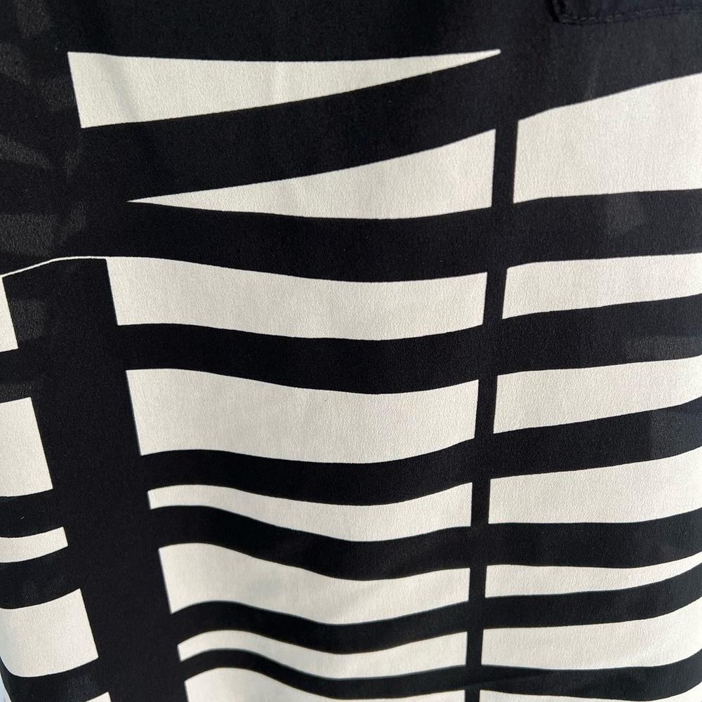 Size Medium Women’s Blouse Bundle - image 3